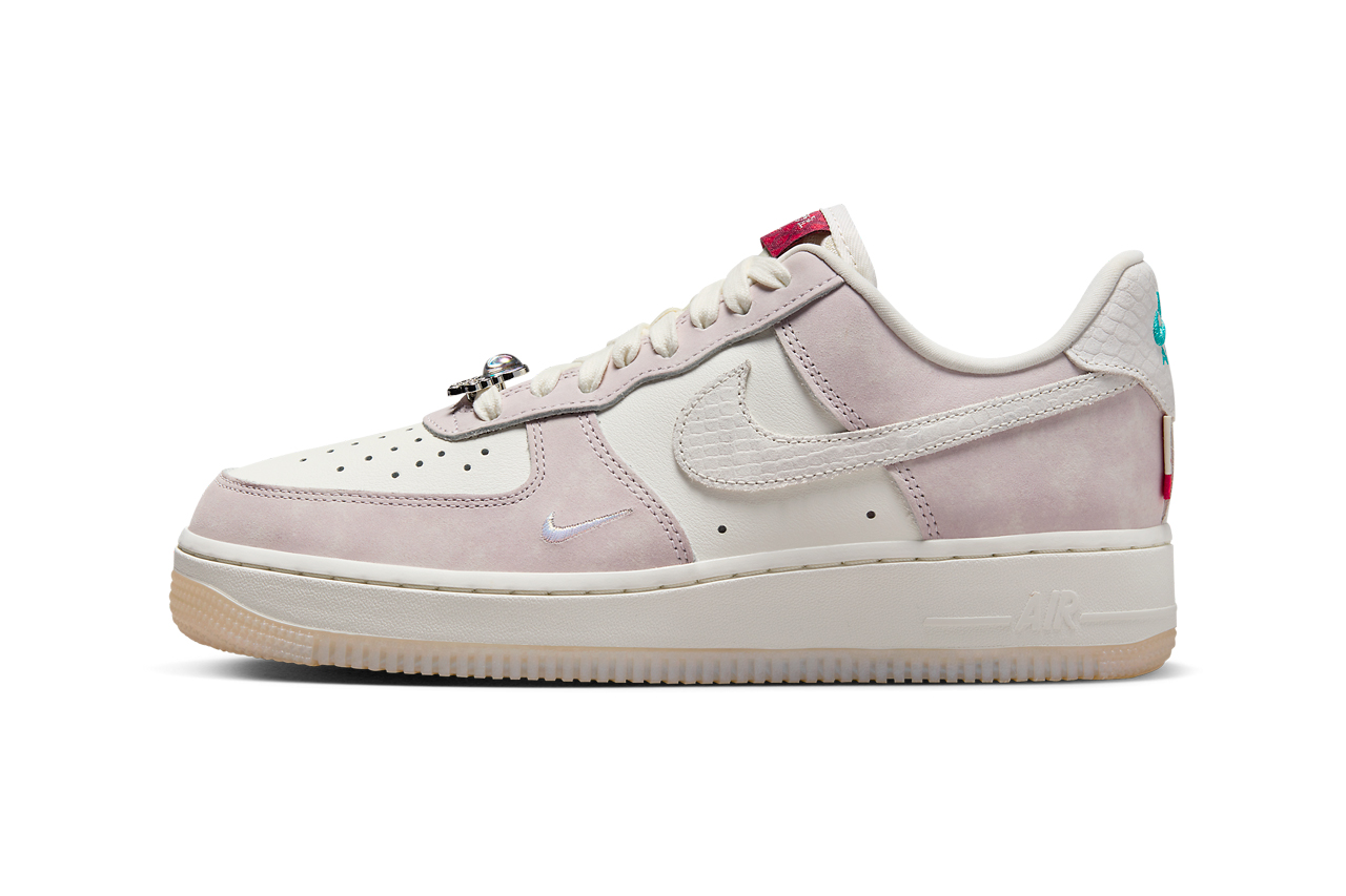 Nike Wmns Air Force 1 Year ofDragon
