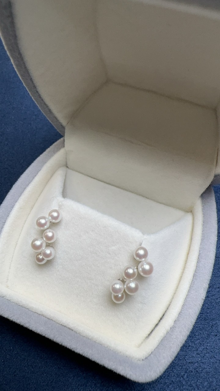 G5 Akoya無調色3.5-4mm K18 葡萄耳環